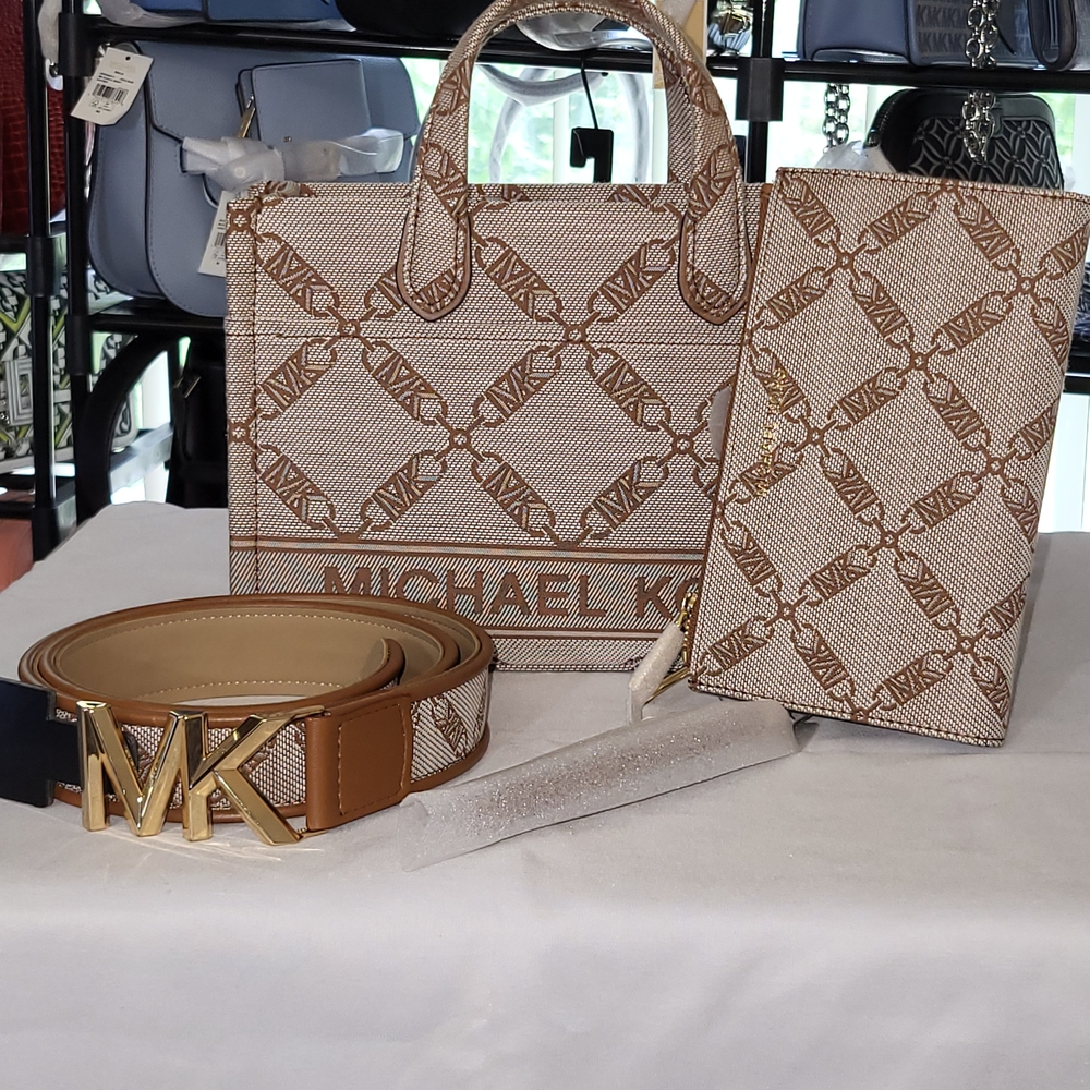 Michael Kors Brown Logo Tote Bag/Wallet/Belt Set   Natural/Luggage - Picture 8 of 10